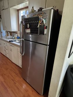 Fridge $300 Non-Negotiable
