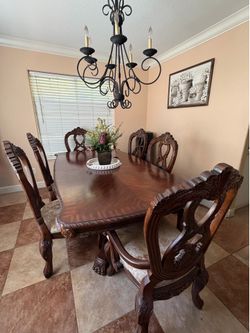 Dining table + chairs
