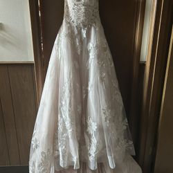 Allure bridal Wedding Dress 