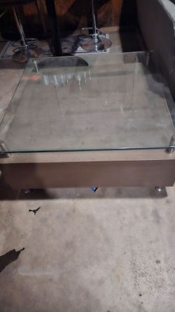 Wood / Glass Coffee Table