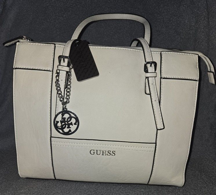 Guess Shoulder Bag