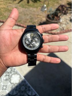 Black invicta men’s watch