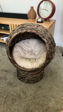 Cat Bed (Woven Grass)