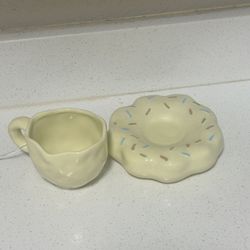 Donut Coffe Cup And Plate