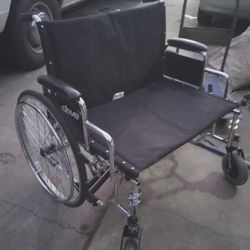 DRIVE OVERSIZED WHEELCHAIR 30" WIDTH COMES WITH ELEVATED LEGREST CAPACITY 700 LBS HEAVY DUTY