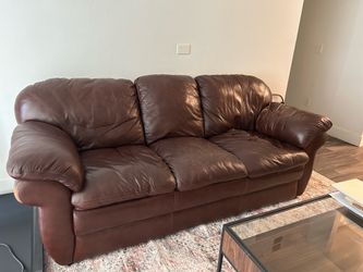 La-Z -Boy Couch Selling in Santa Monica - Pickup Only
