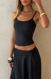 White Fox - Everywhere with you singlet  Black stretchy tank top size M