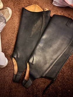 Woman’s Ariat Black Leather Half Chaps Size XL