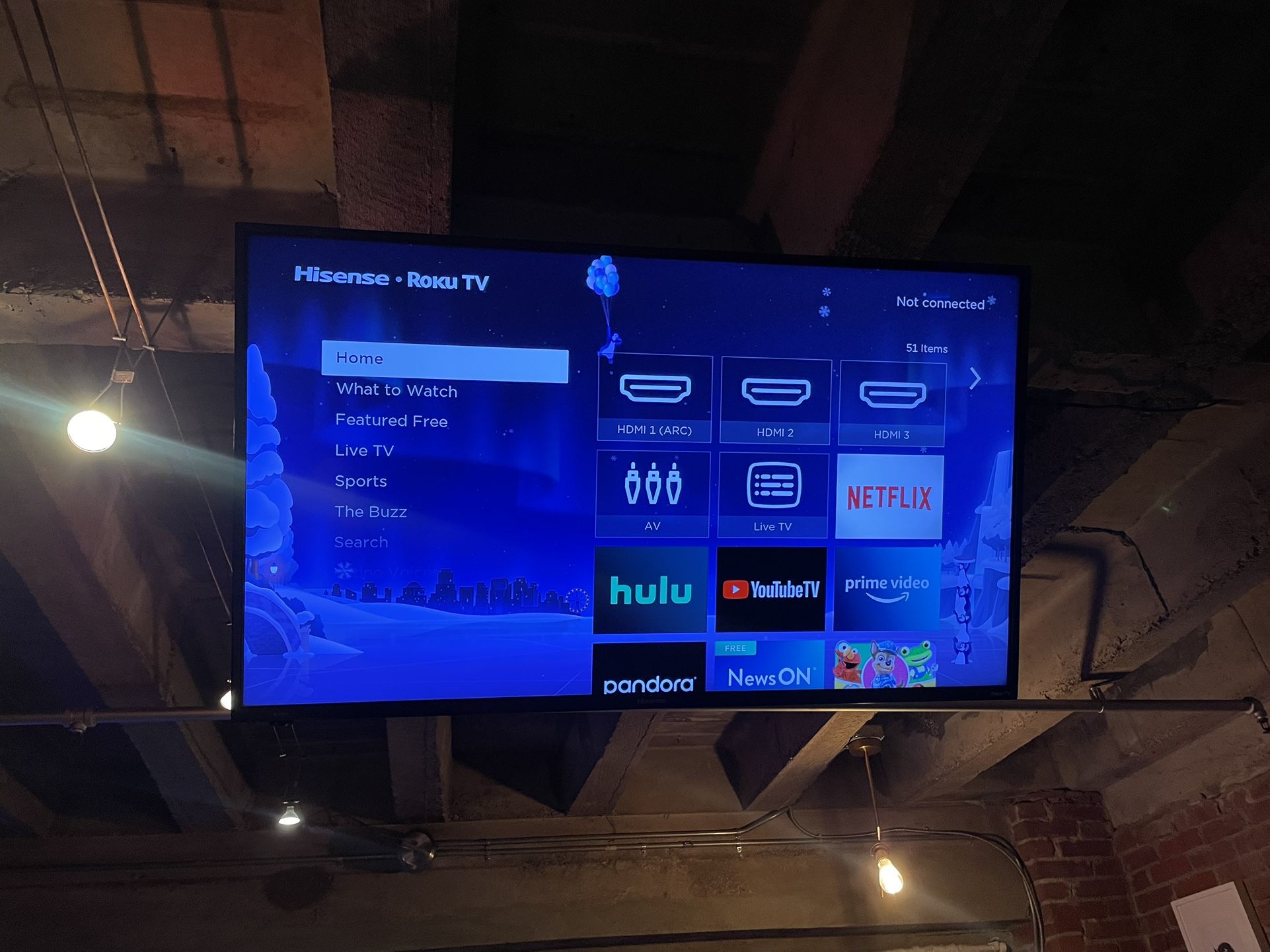43” HISENSE ROKU TV