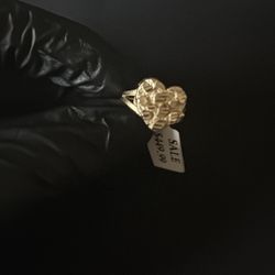 10K, Yellow, Gold Heart Shaped Nugget Ring