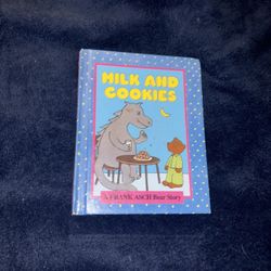 Frank Asch's Bear Story "Milk and Cookies" hardcover Book