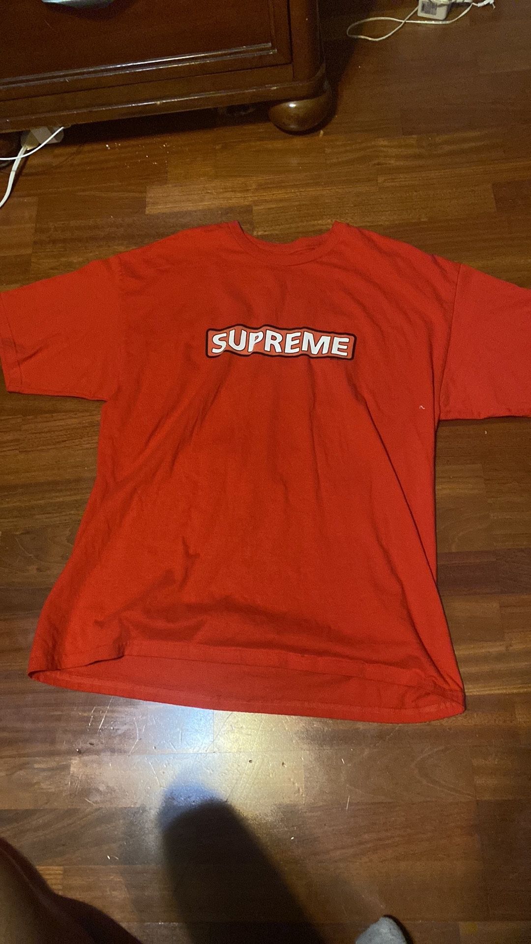 red supreme tee
