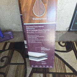 Laminate Wood Flooring 