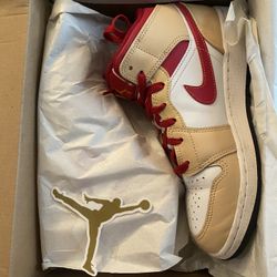 Air Jordan 1 Mid 