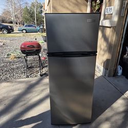 Frigidaire Mini Fridge