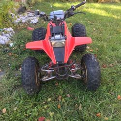 4 wheeler 400cc Suzuki 