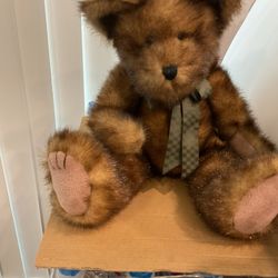 BOYD’S BEARS “DONOVAN B. BEAR”