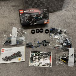 LEGO 42165 Mercedes AMG F1 W14 Pull-Back