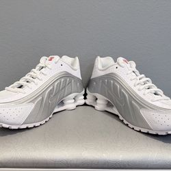 Nike Shox R4 Women's Size 8.5