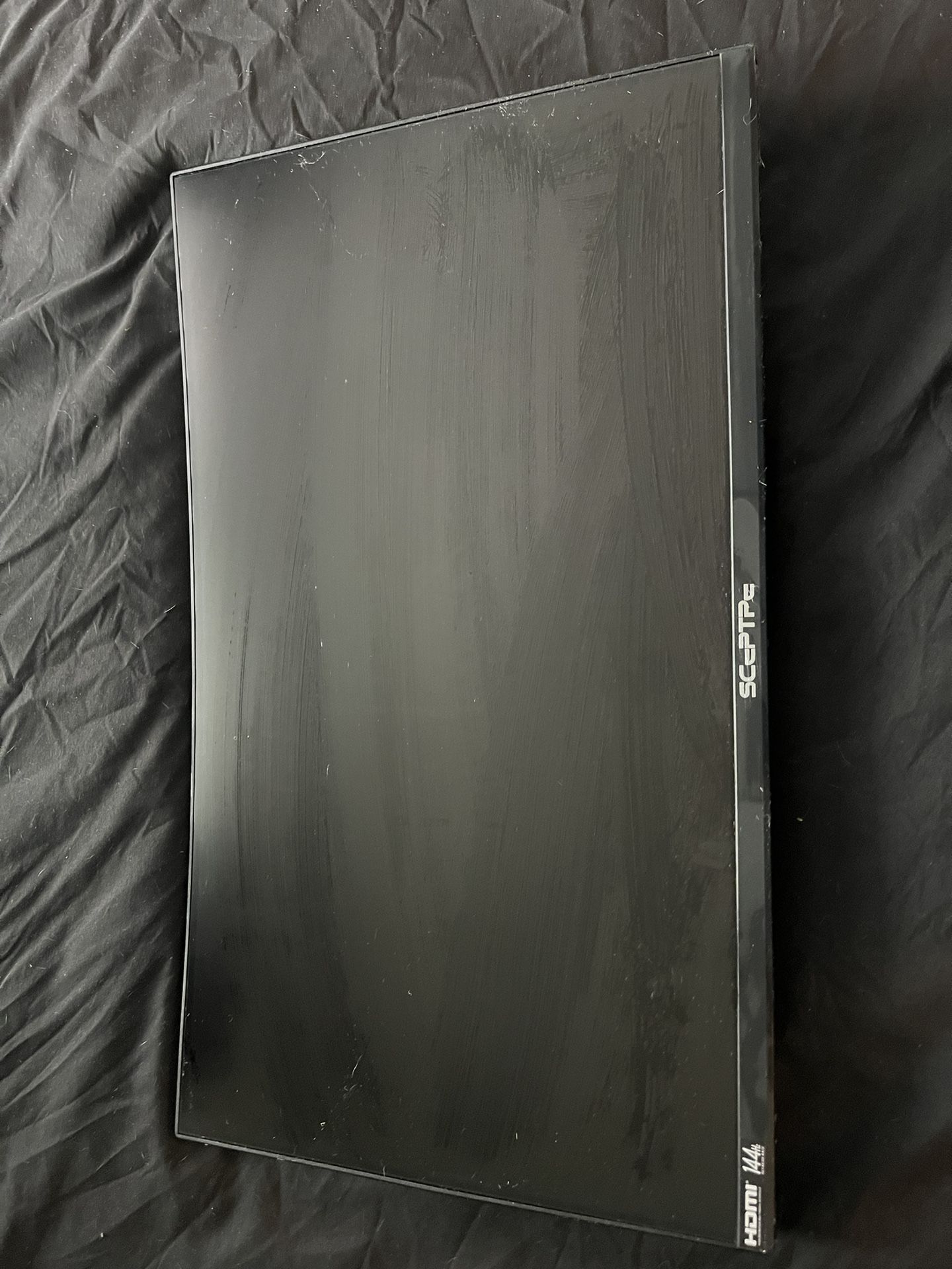 Curved Gaming Monitor 27”