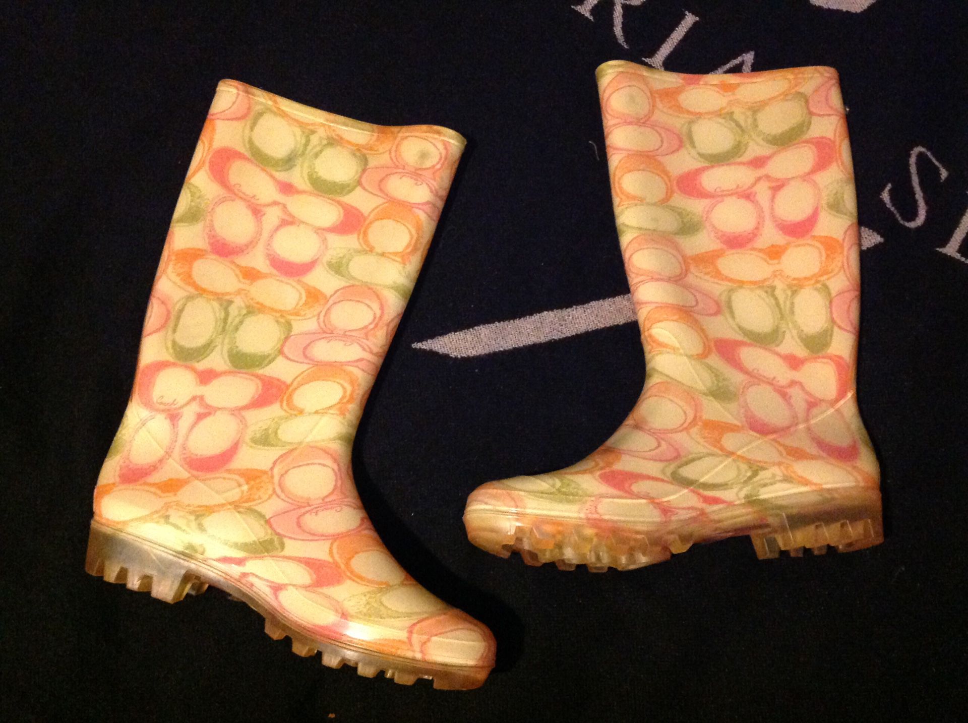 COACH Signature rain boots size 8 new
