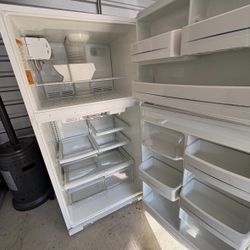 refrigerator 