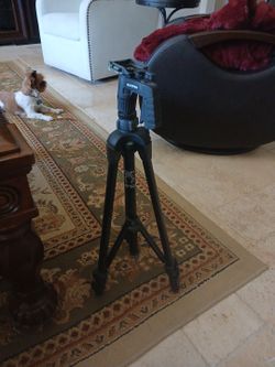 Tri Pod