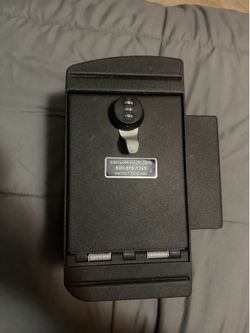 tacoma center console safe