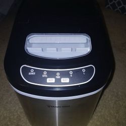 Magic Chef Portable Ice Maker