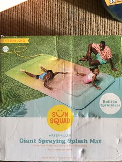 Giant Spraying Splash Mat