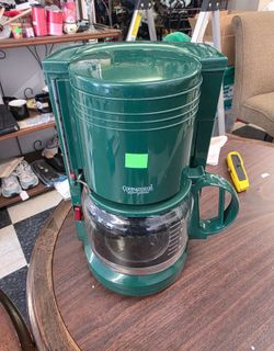 Green vintage coffee maker, 10 cup