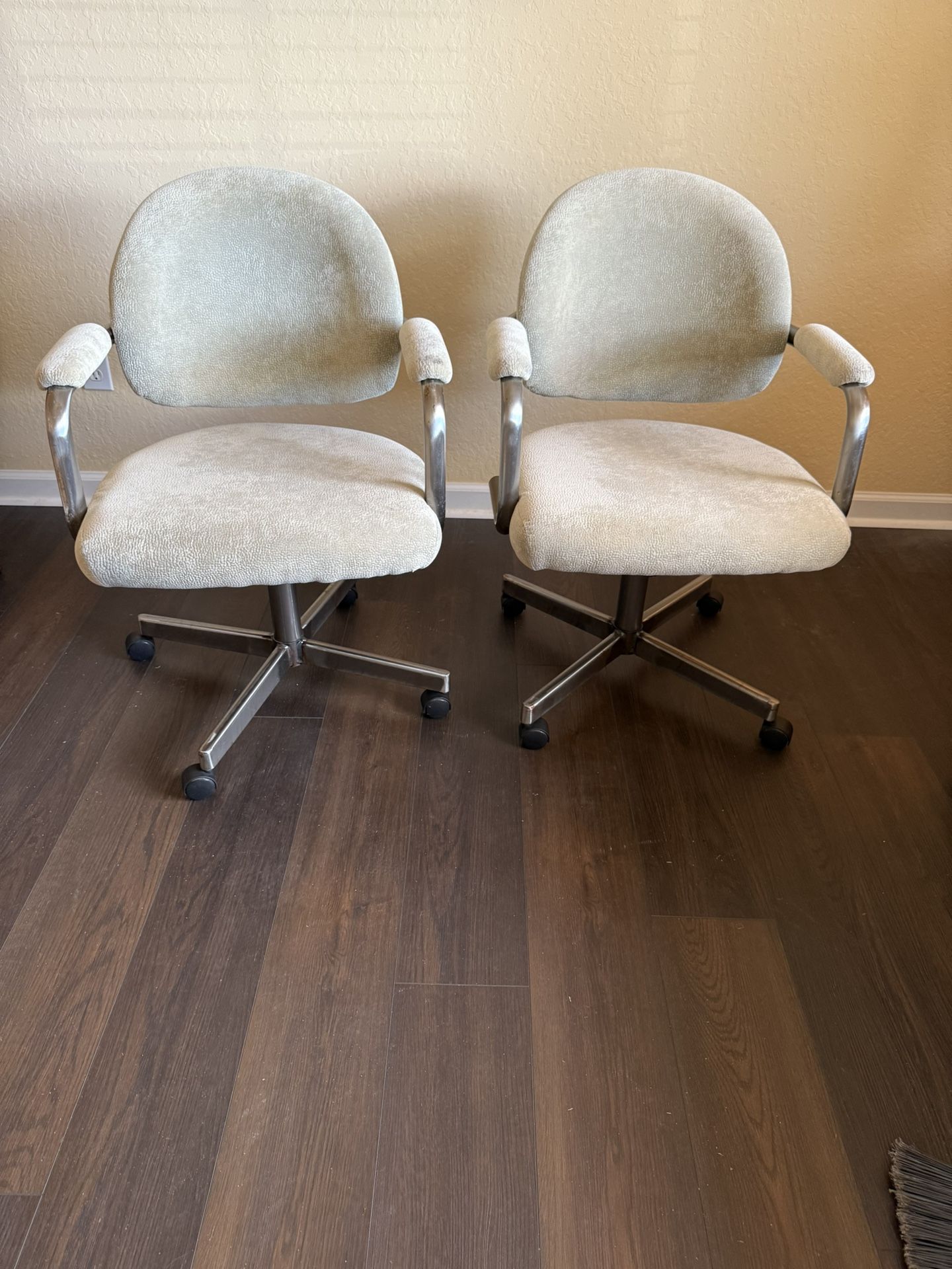 CONTEMPORARY OFFICE CHAIRS c. 1980s