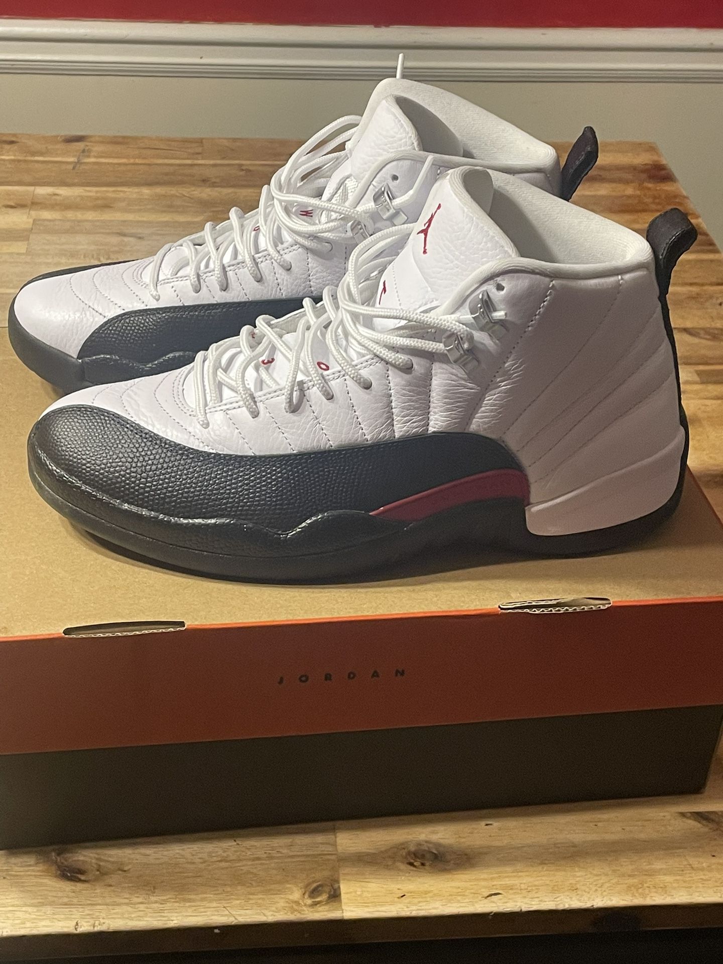 Jordan 12 retro taxi flip