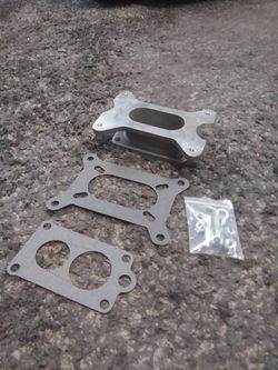 Toyota 22r high rise adapter to Holley Carb