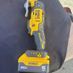 DeWALT 20V XR Mult- Tool With 5.0 Battery 