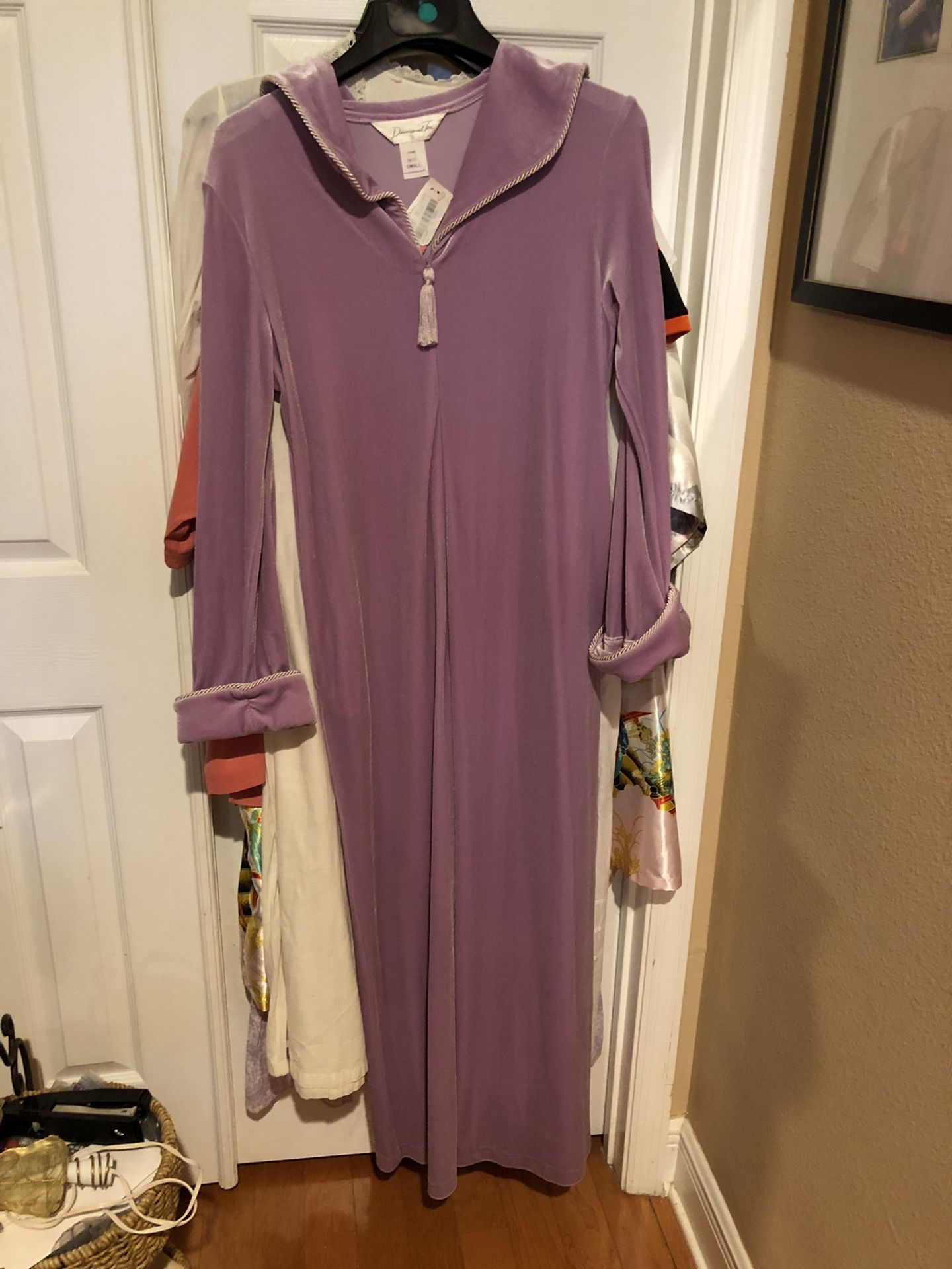 New Lavender Womens Diamond Tea Luxurious Zip Up Front Velour Robe Size Small