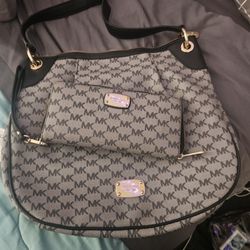 Michael Kors Matching Purse And Wallet