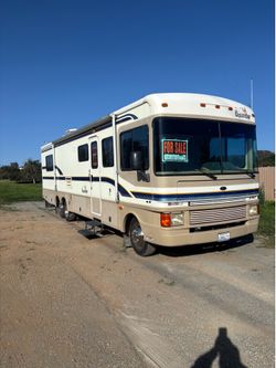 1998 34’ Fleetwood Bounder