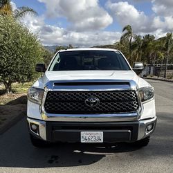 2018 Toyota Tundra DoubleCab Sr5