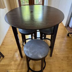 Bar Height Table and 4 Stools