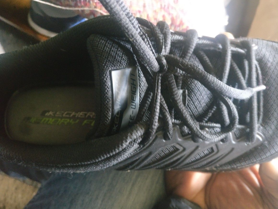 SKECHERS MEMORY FOAM LITE - WEIGHT