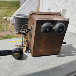 Early 1900s Kellogg  Chboard & Supply Co. Crank Telephone 