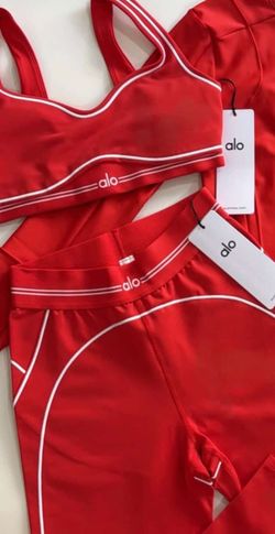 Alo set available S,M,L -PLEASE ONLY SERIOUS INQUIRIES MESSAGE ME