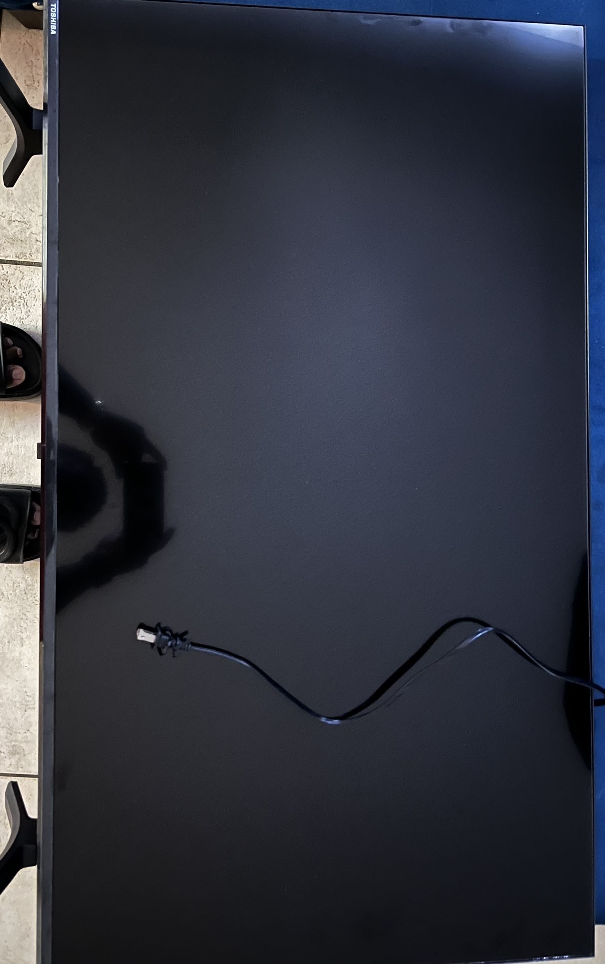 Apple Watch With A Smart Tv 52 Inch