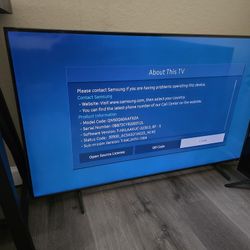 2 TVs Samsung 50" QLED 4K & Pioneer Fire Amazon 43" LED 4K w/mount