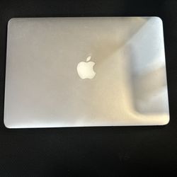 Apple MacBook Pro 13 in 2014 A1502