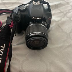 Canon Eos Rebel T2i With Lense