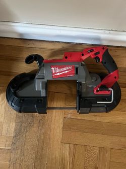 Milwaukee M18 Fuel bandsaw