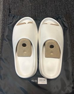 Yeezy slides - ys 01