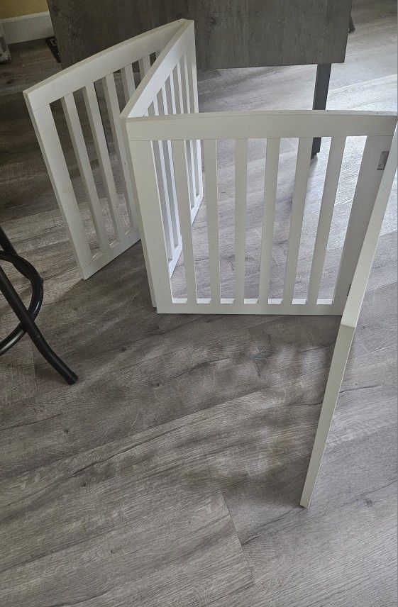 Dog Pet Gate